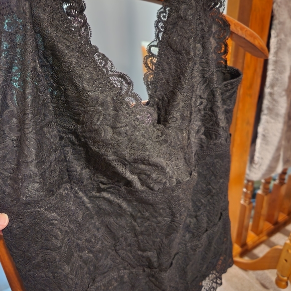 Black lacy lined camisole Medium  by B'Leev - Picture 4 of 4